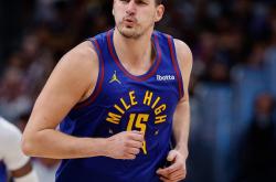 Rookie连续十二场比赛得分超过比分优势明显，掘金挑战极限！的简单介绍