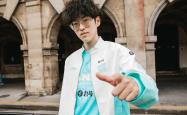 包含Scout回归赛场，高光表现首场状态亮眼，快船观众沸腾！的词条
